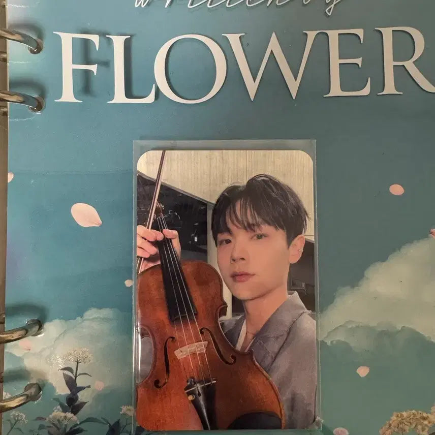 [BUNJANG] Lucy Shin Yechan Photocard / 루시 신예찬 포카양도해요!