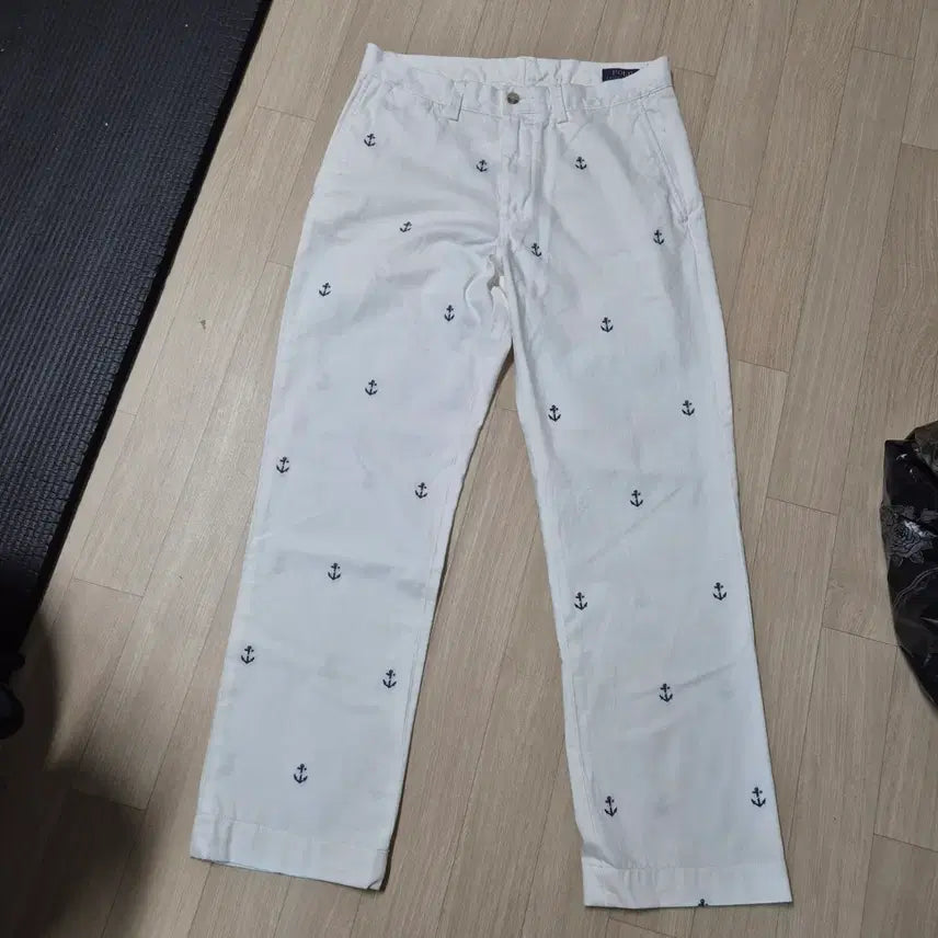 [BUNJANG] Polo Ralph Lauren Anchor Embroidered White Pants / 폴로 랄프로렌 닻 자수 화이트 바지