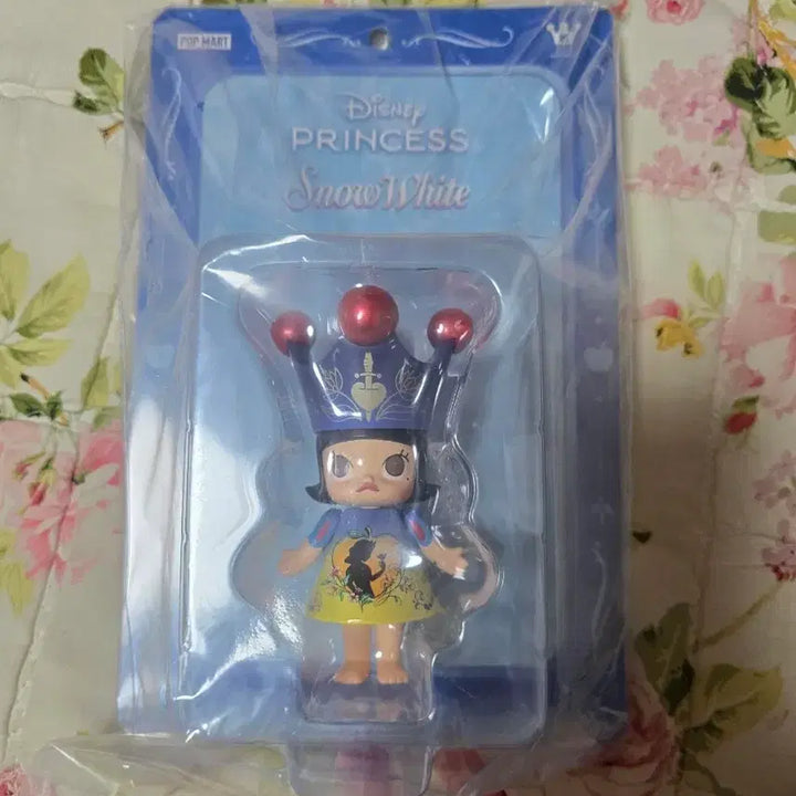 [BUNJANG] Popmart Disney Snow White Molly 100% Figure / 팝마트 디즈니 백설공주 피규어 몰리100 판매합니다.