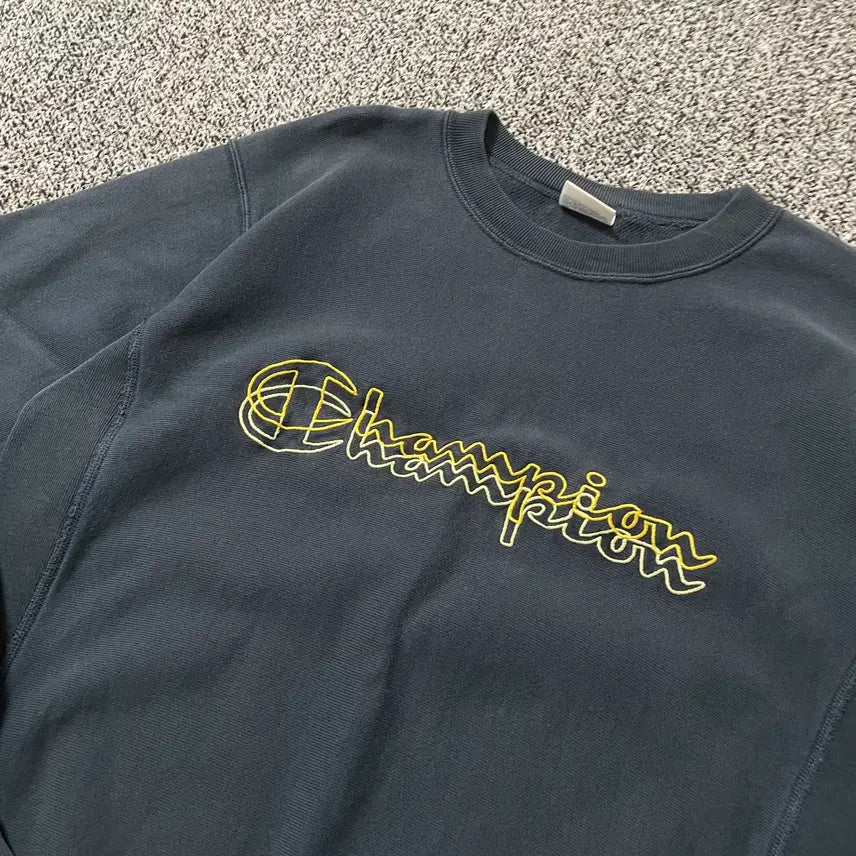 [BUNJANG] Vintage 9 Japanese Vintage Champion Reverse Weave Logo Sweatshirt Navy / 빈티지9. 일본빈티지 챔피온 리버스위브 로고 맨투맨 스웻셔츠 네이비