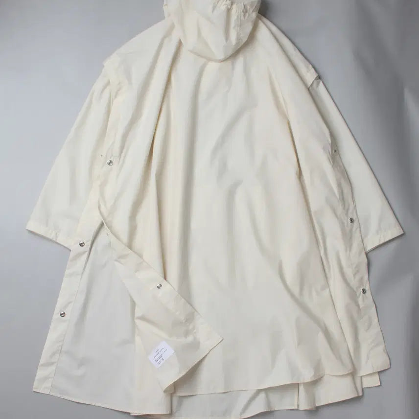[BUNJANG] NANAMICA Cape Poncho Detachable / NANAMICA Cape Poncho Detachable