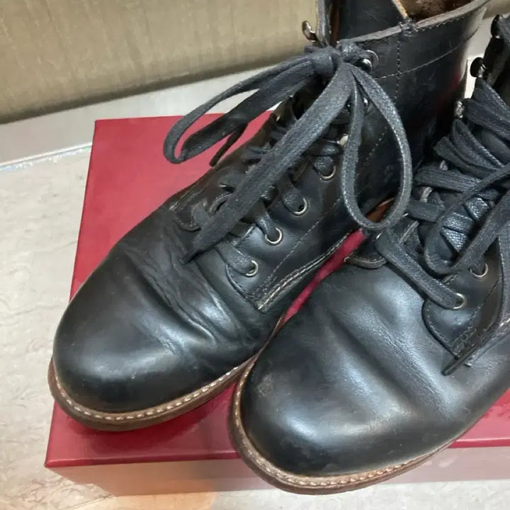 [BUNJANG] Wolverine 1000 Mile Boots Black / 울버린 1000마일 부츠 블랙