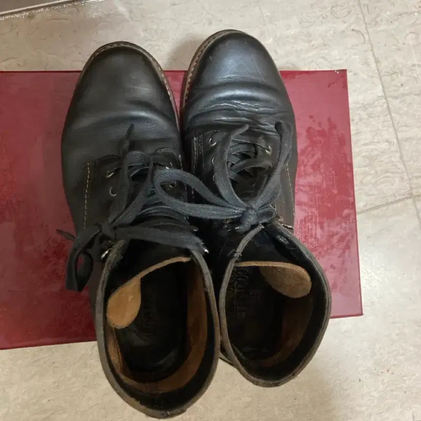 [BUNJANG] Wolverine 1000 Mile Boots Black / 울버린 1000마일 부츠 블랙