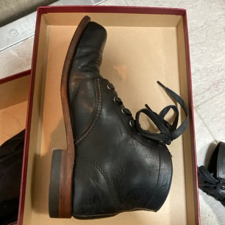 [BUNJANG] Wolverine 1000 Mile Boots Black / 울버린 1000마일 부츠 블랙