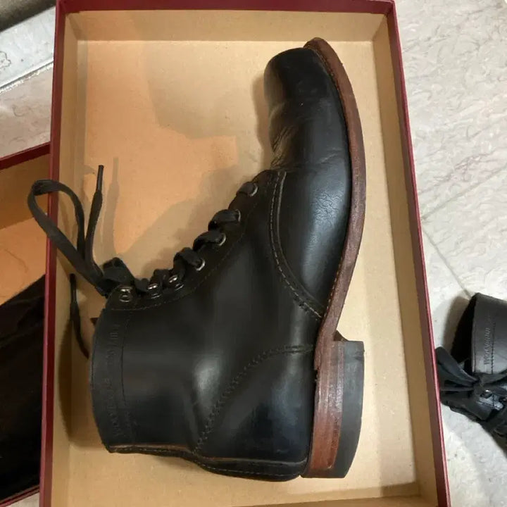 [BUNJANG] Wolverine 1000 Mile Boots Black / 울버린 1000마일 부츠 블랙