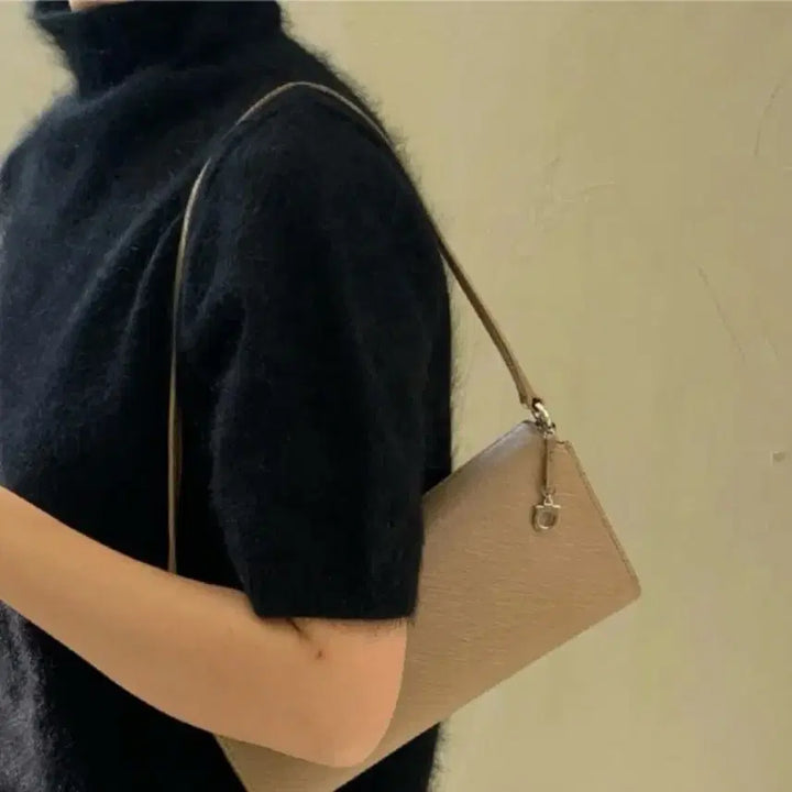 [BUNJANG] Salvatore Ferragamo Gancini Baguette Bag / 페라가모 간치니 바게트백 판매합니다