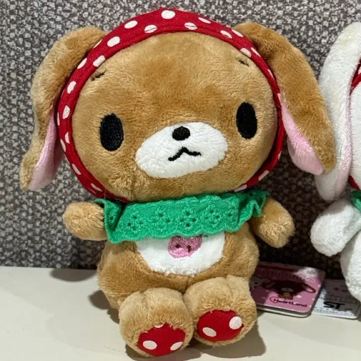 [BUNJANG] Sanrio Sugarbunnies Strawberry Kurousa Shirousa Mascot Set / 산리오 슈가바니즈 딸기 쿠로우사 시로우사 마스코트 세트