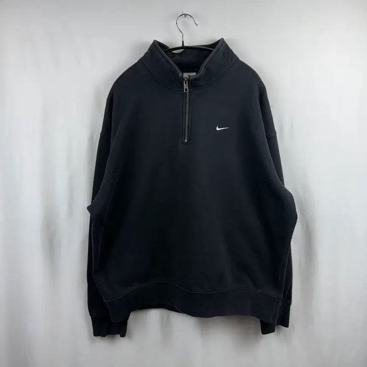 [SOLD OUT] (2XL) 나이키 NRG 솔로 스우시 헤비 웨이트 하프집 맨투맨 블랙