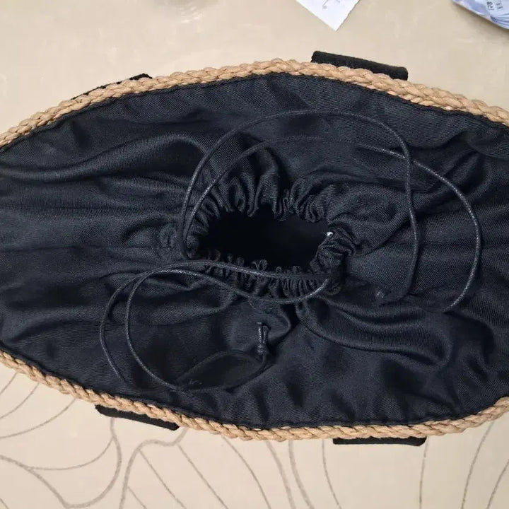 [BUNJANG] Daks Rattan Tote Bag with Black Tassel Accent / 닥스 라탄 토트백 블랙 태슬 장식