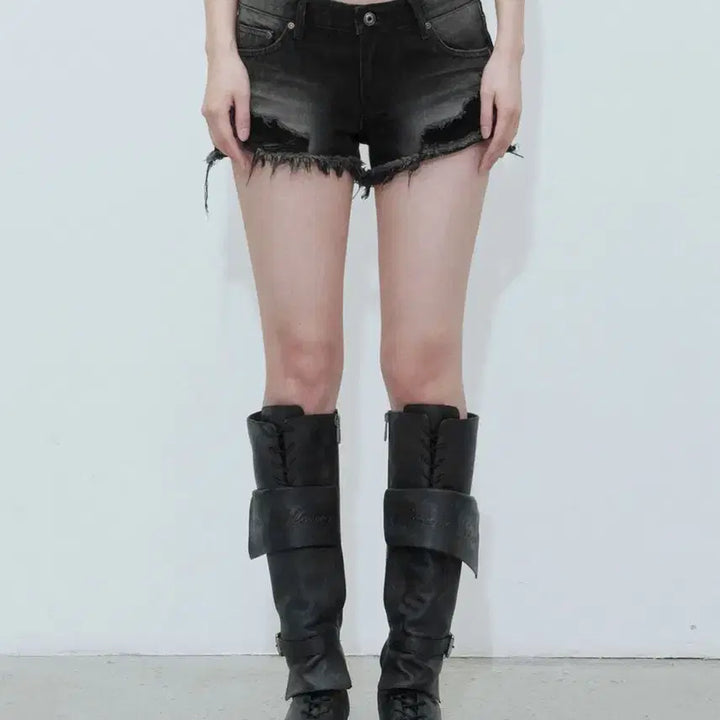 [BUNJANG] Bohemian Seoul Darkness Low Waist Shorts M / 보헤미안서울 다크니스 로우웨스트 쇼츠 M