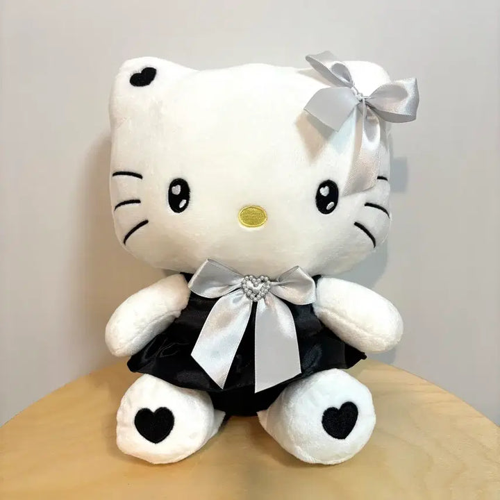 [BUNJANG] Sanrio Hello Kitty Black Heart Plush Doll 25cm / 정품 산리오 헬로키티 블랙하트 인형 봉제인형 25cm