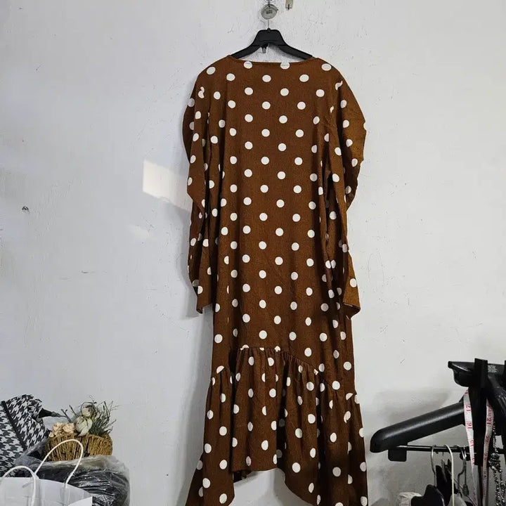 [SOLD OUT] 땡땡이브라운 도트 롱 원피스