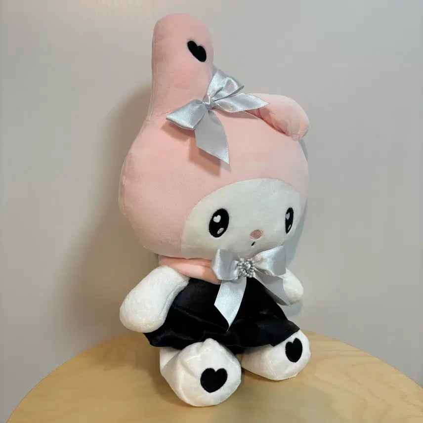 [BUNJANG] Sanrio My Melody Black Heart Plush Doll (Medium, 25cm) / 정품 산리오 마이멜로디 블랙하트 인형 중형 봉제인형 25cm