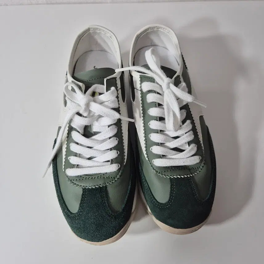 [BUNJANG] JILLSTUART SPORT NEWYORK Swift Sneakers / 질 스튜어트 스포츠 뉴옥 스위프트 스니커즈