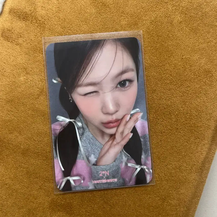 [SOLD OUT] 하츠투하츠 투에이엔 화장품 특전 포카 예온