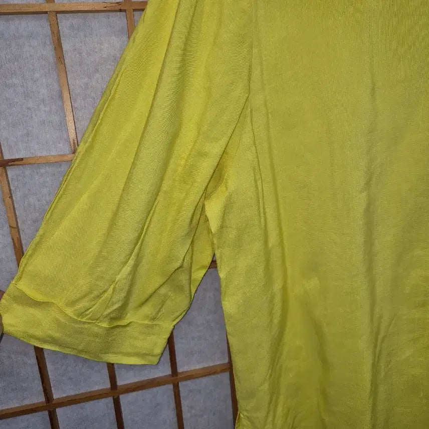 [BUNJANG] Benetton Linen Blend Blouse / 베네통 마혼방 상의 55 66프리