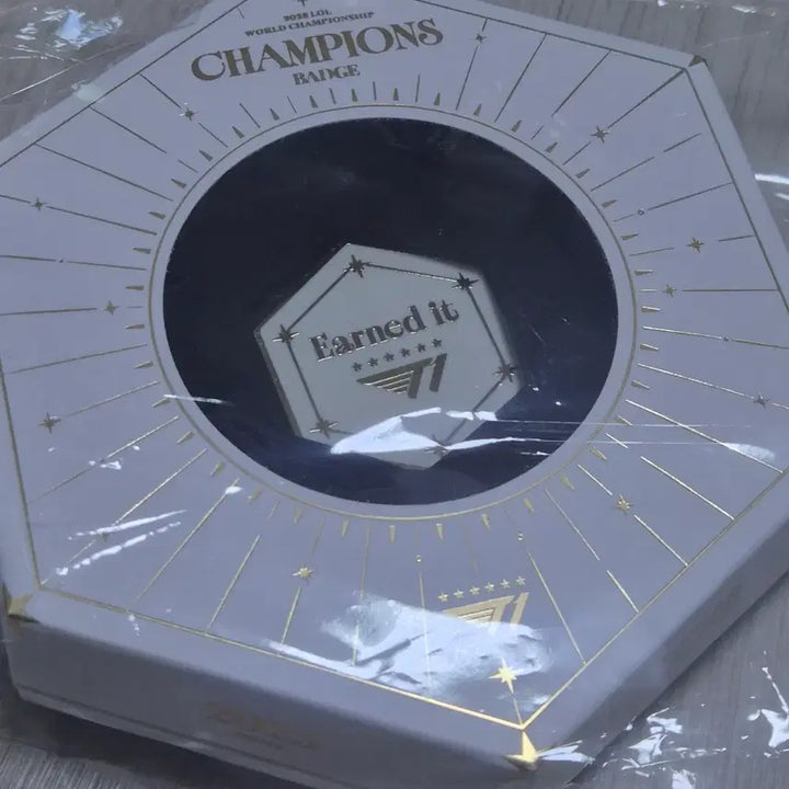 [SOLD OUT] 2025 T1 티원 World Champions Badge 뱃지
