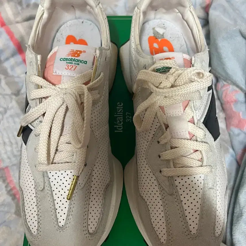 [BUNJANG] New Balance 327 Casablanca White Sneakers / 뉴발란스 327 카사블랑카 화이트 KREAM택포함 270사이즈