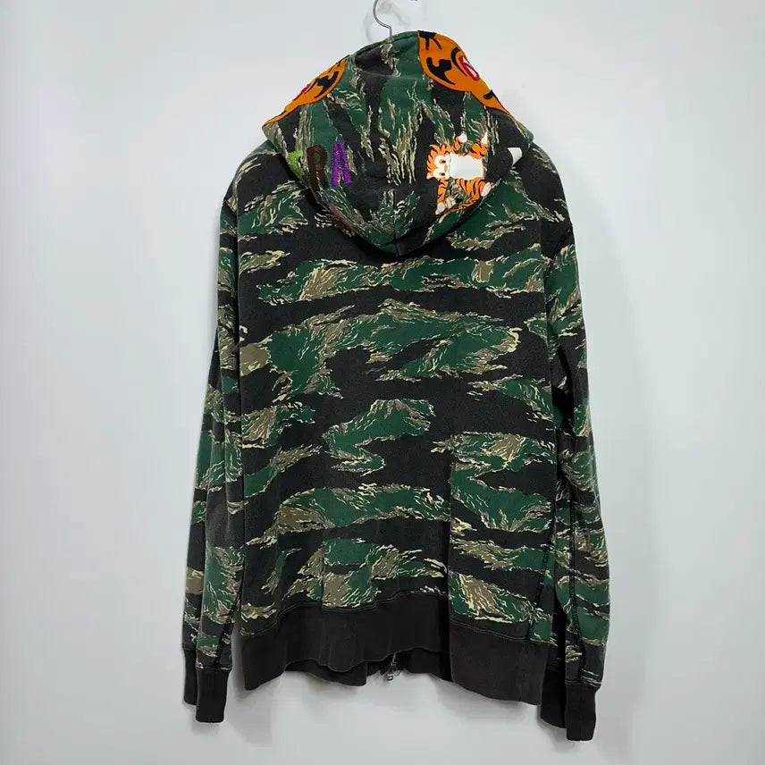 [BUNJANG] Bape Tiger Camo Full Zip Hoodie (2XL) / Bape 베이프 타이거 카모 후드집업 2XL
