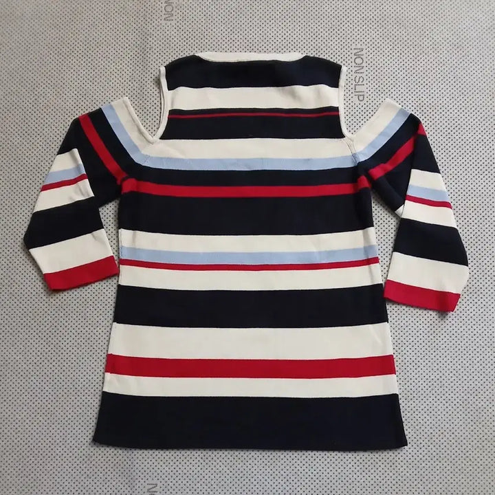 [BUNJANG] Tommy Hilfiger Striped Open Shoulder Knit Sweater / 타미힐피거 스트라이프 오픈숄더 니트