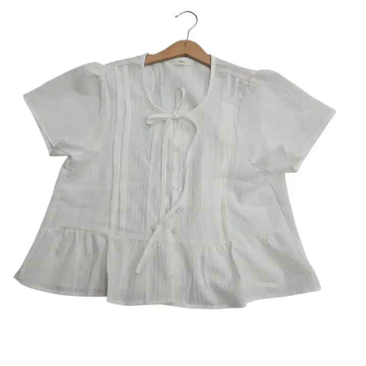 [BUNJANG] Ribbon Tie Blouse White Puff Short Sleeve / 리본 타이 블라우스 화이트 퍼프 반팔