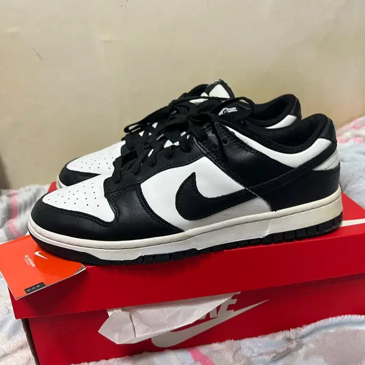 [BUNJANG] Nike Dunk Low Black White (Panda) Sneakers / 나이키 덩크 로우 블랙 화이트 (범고래)270 판매