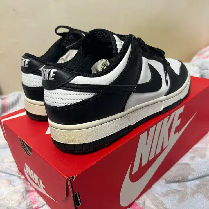 [BUNJANG] Nike Dunk Low Black White (Panda) Sneakers / 나이키 덩크 로우 블랙 화이트 (범고래)270 판매