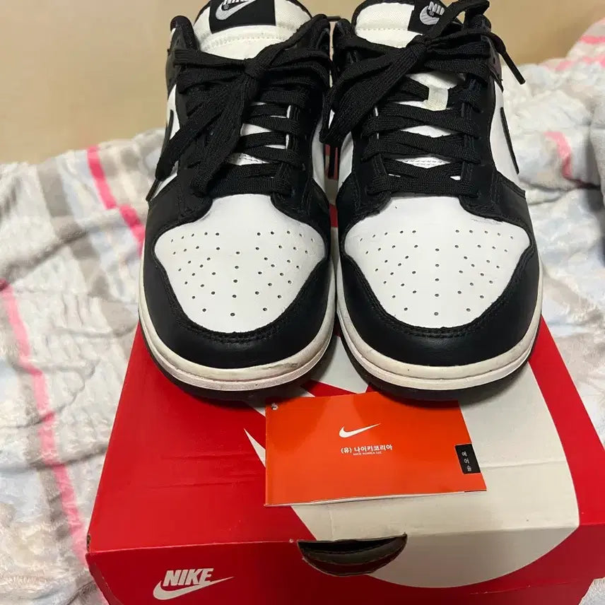 [BUNJANG] Nike Dunk Low Black White (Panda) Sneakers / 나이키 덩크 로우 블랙 화이트 (범고래)270 판매