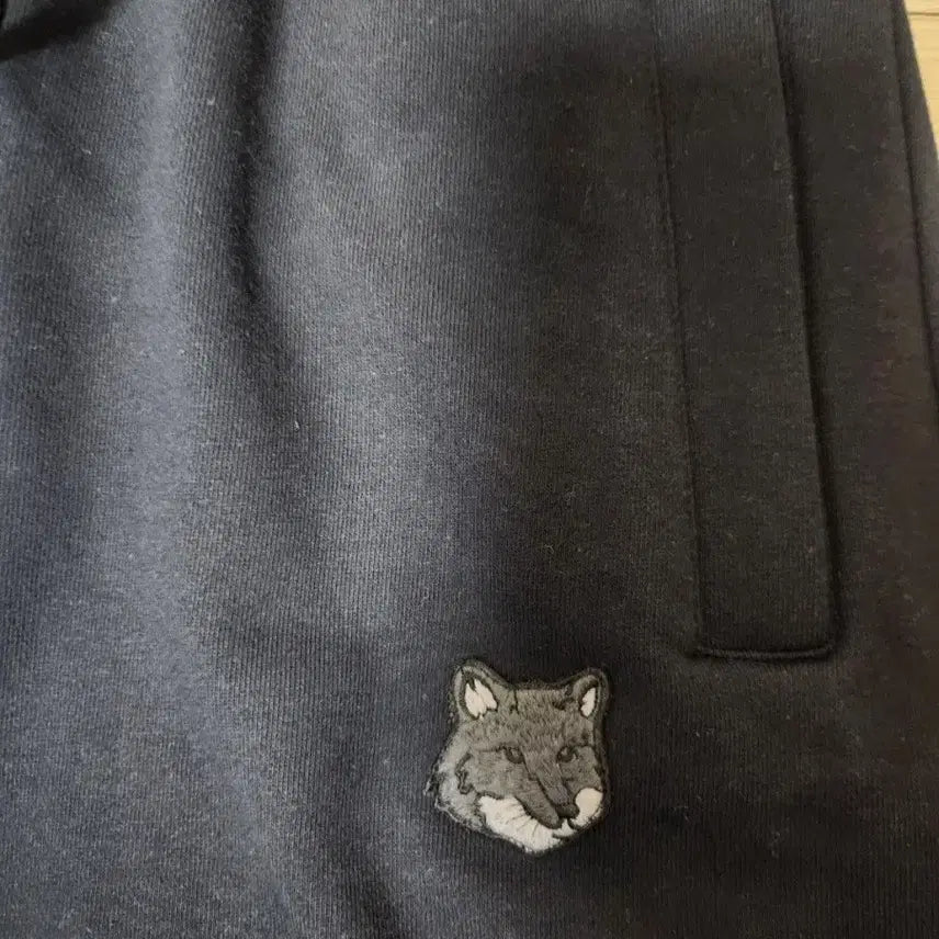 [BUNJANG] Maison Kitsune Fox Patch Shorts / 메종키츠네 블랙 /네이비 반바지 폭스 패치