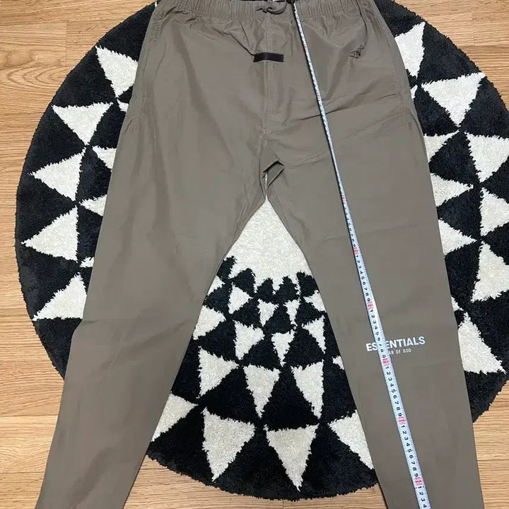 [BUNJANG] Fear of God Nylon Pants - Medium / 피오갓 나일론 팬츠 m