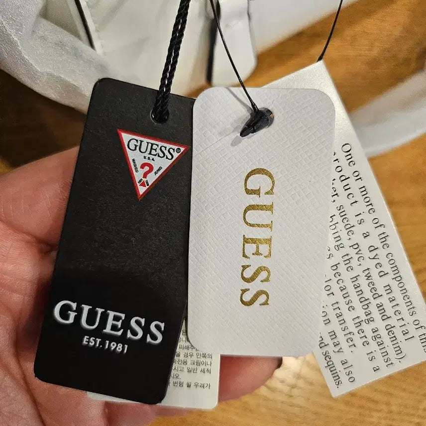 [BUNJANG] Guess Arnera Mini Satchel White Bag / 게스 아르네라 미니새틀백 화이트 새상품