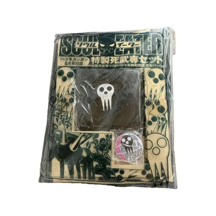 [BUNJANG] Soul Eater Academy Wristband and Badge Set / 소울이터 사무전 손목밴드 뱃지 세트 소년간간부록