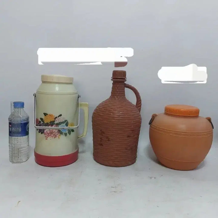 [BUNJANG] Manmuldang Assorted Antique Items / 추억의 근대사 물건 -  소품용. 만물당