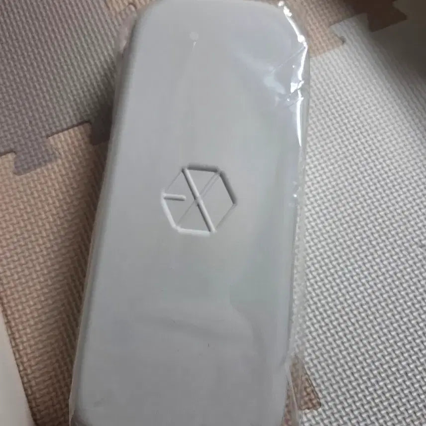 [SOLD OUT] EXO 에리디봉 보관 케이스 화이트 새상품
