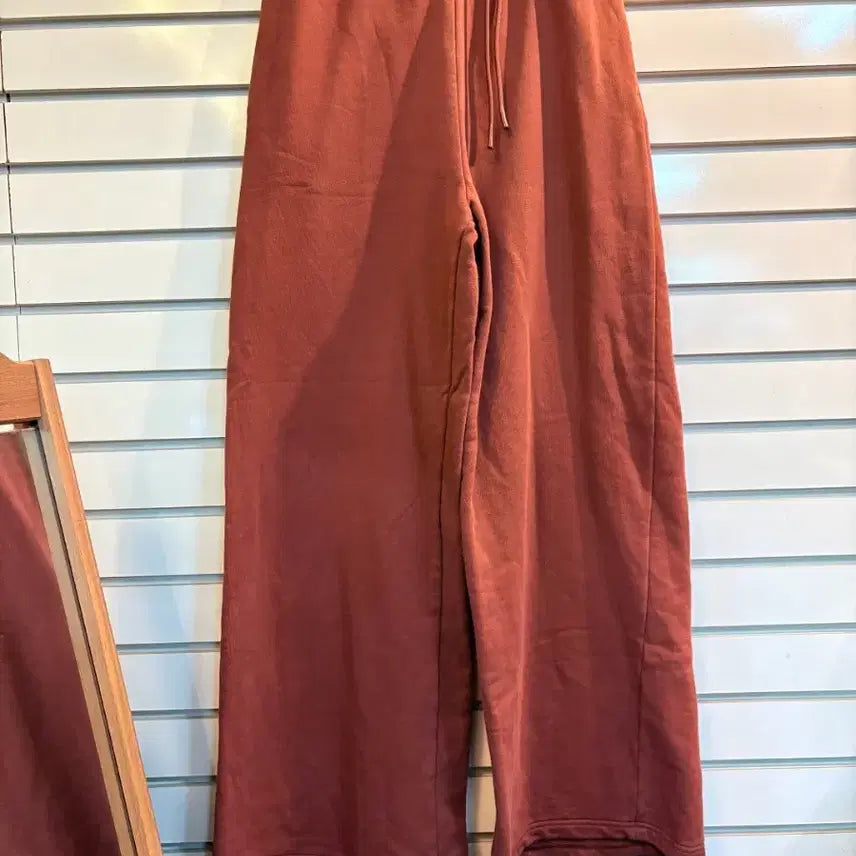 [SOLD OUT] 코스 브라운 와이드 트레이닝 바지
