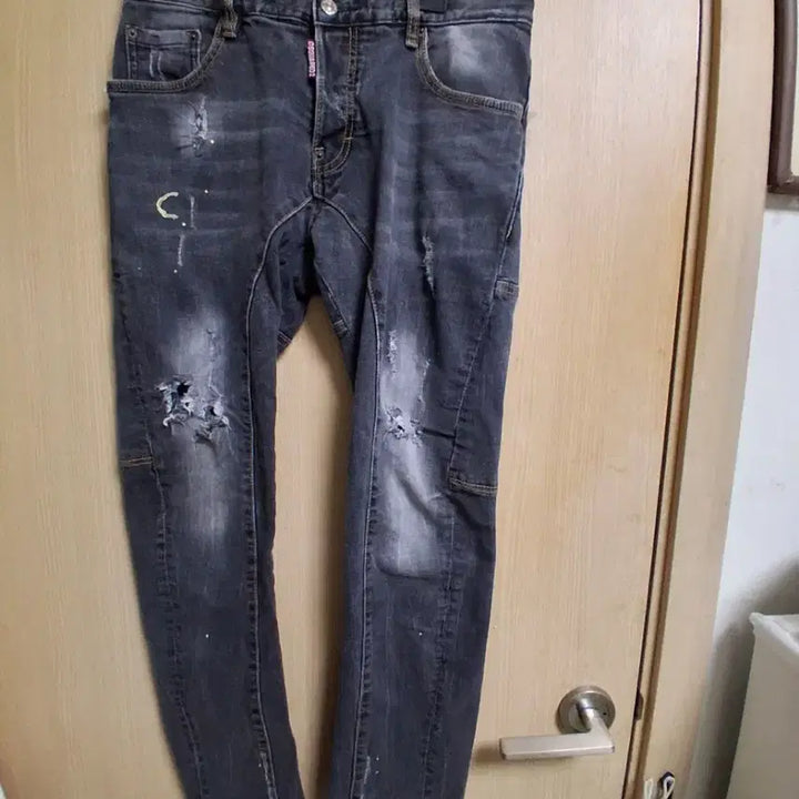 [BUNJANG] DSQUARED2 Black Washed Denim Jeans / DSQUARED2,블랙워싱.데님청바지,A급ㅡ32사이즈,택포