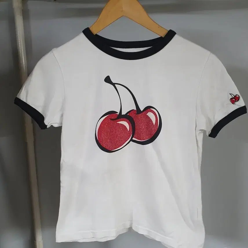 [SOLD OUT] 키르시 체리 티셔츠