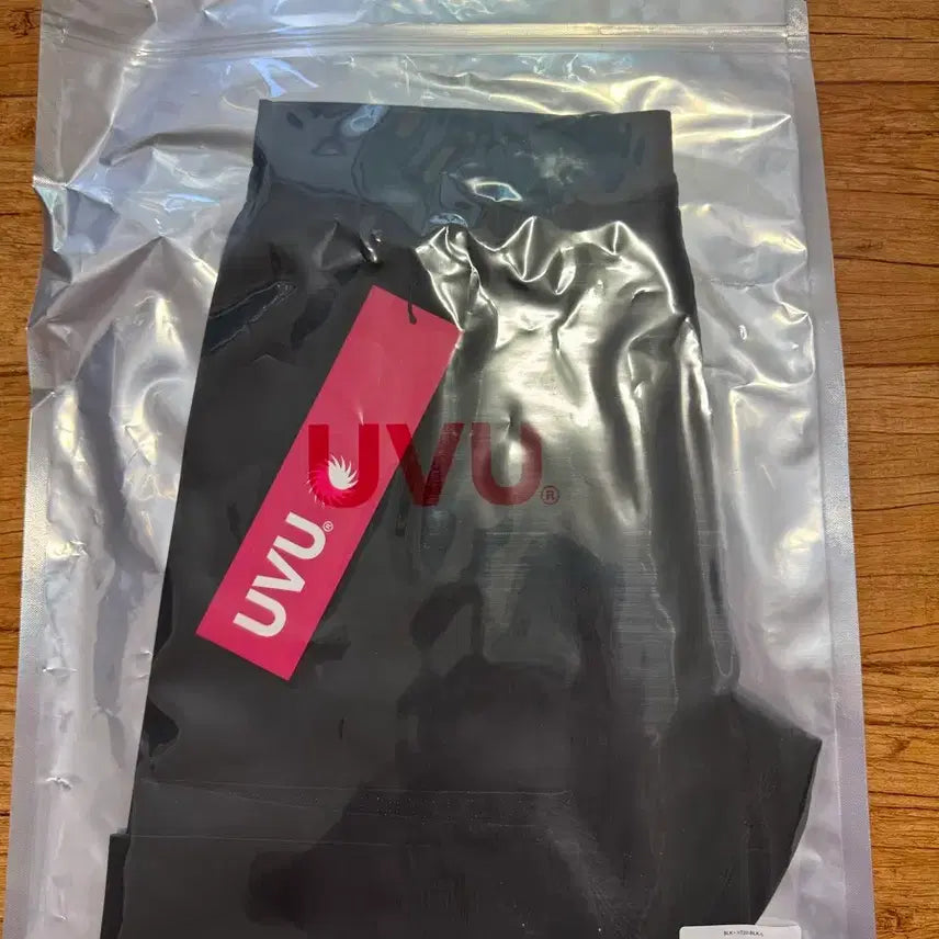 [SOLD OUT] [새상품] UVU 하프 타이츠 2.0 블랙 L