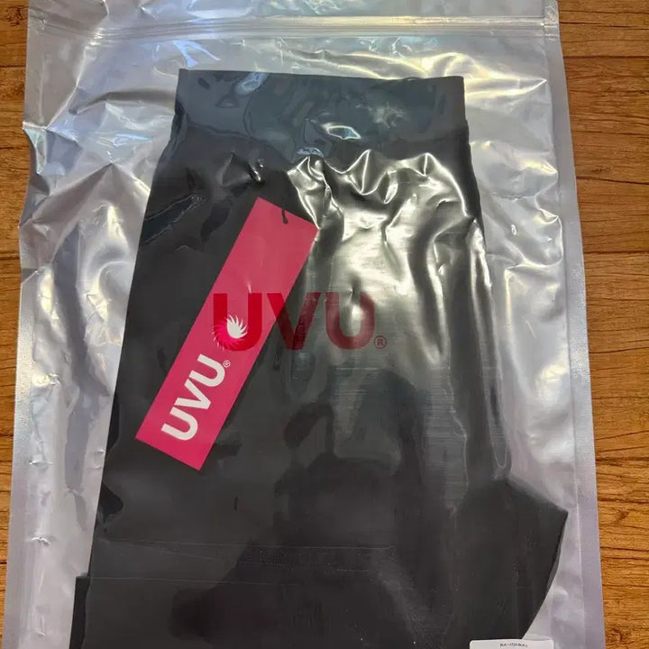 [SOLD OUT] [새상품] UVU 하프 타이츠 2.0 블랙 L