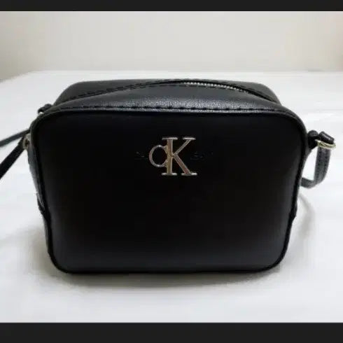 [BUNJANG] Calvin Klein Camera Bag / 케빈클라인 카메라백