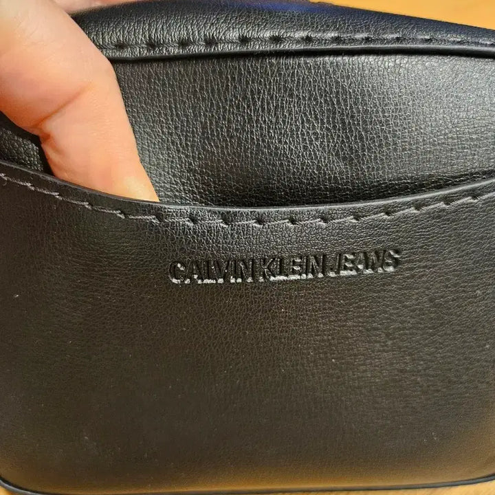 [BUNJANG] Calvin Klein Camera Bag / 케빈클라인 카메라백