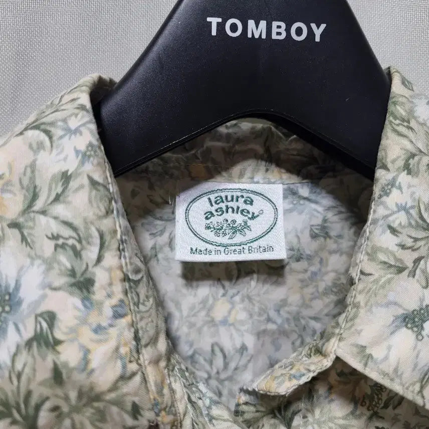 [BUNJANG] Laura Ashley Shirt / 로라에슐리 셔츠.55~66.