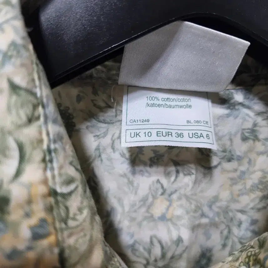 [BUNJANG] Laura Ashley Shirt / 로라에슐리 셔츠.55~66.