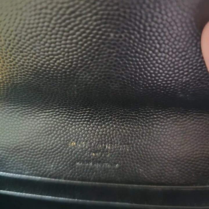 [BUNJANG] Yves Saint Laurent Matelassé Gold Emblem Black Medium Wallet / 입생로랑 마틀라세 금장 블랙 중지갑