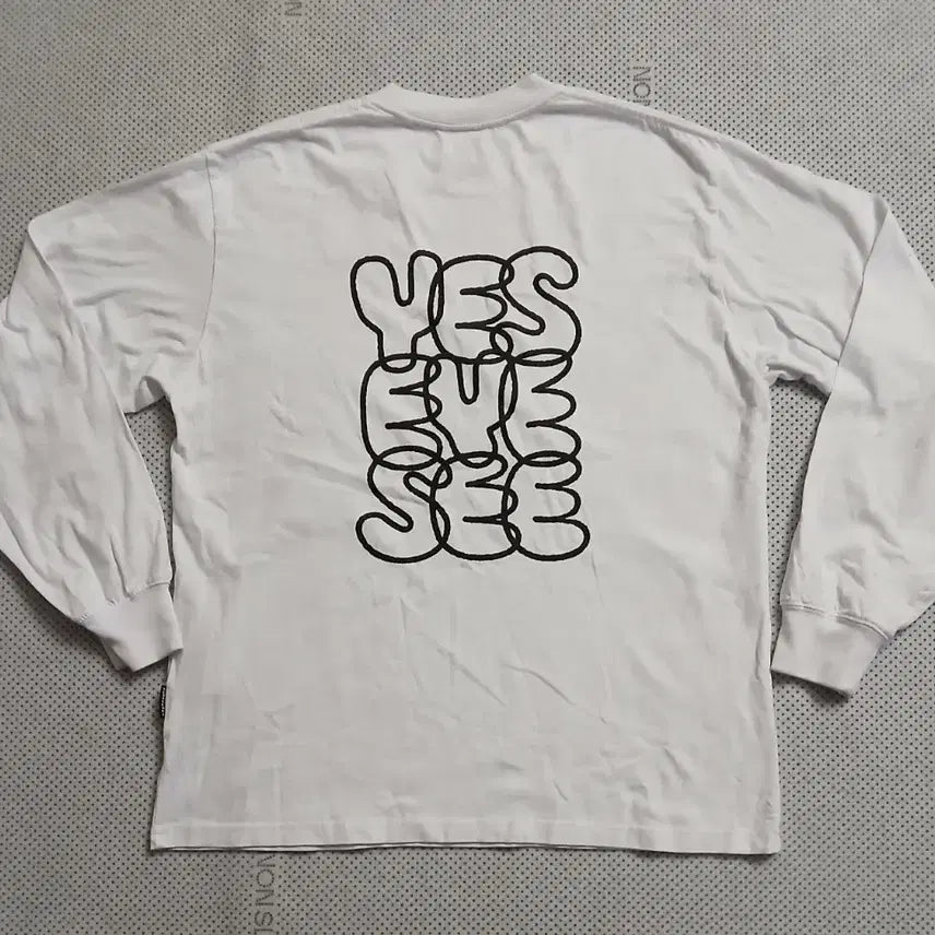 [SOLD OUT] YES EYES SEE 화이트 긴팔 티셔츠