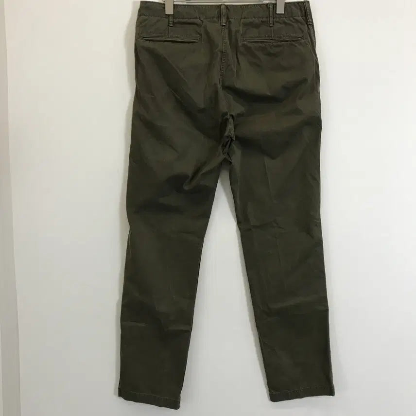 [BUNJANG] Uniqlo Officer Chino Pants Olive / 유니클로 오피서 치노팬츠 올리브 [34]