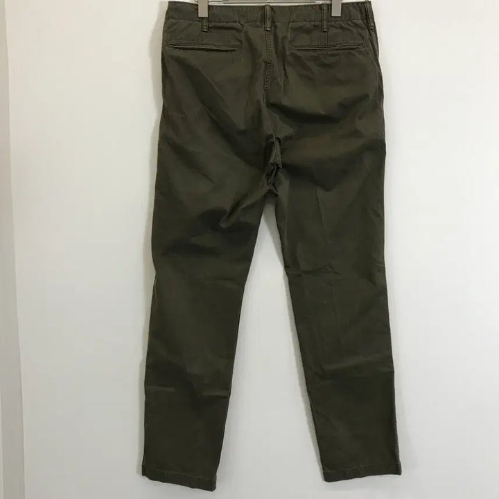 [BUNJANG] Uniqlo Officer Chino Pants Olive / 유니클로 오피서 치노팬츠 올리브 [34]