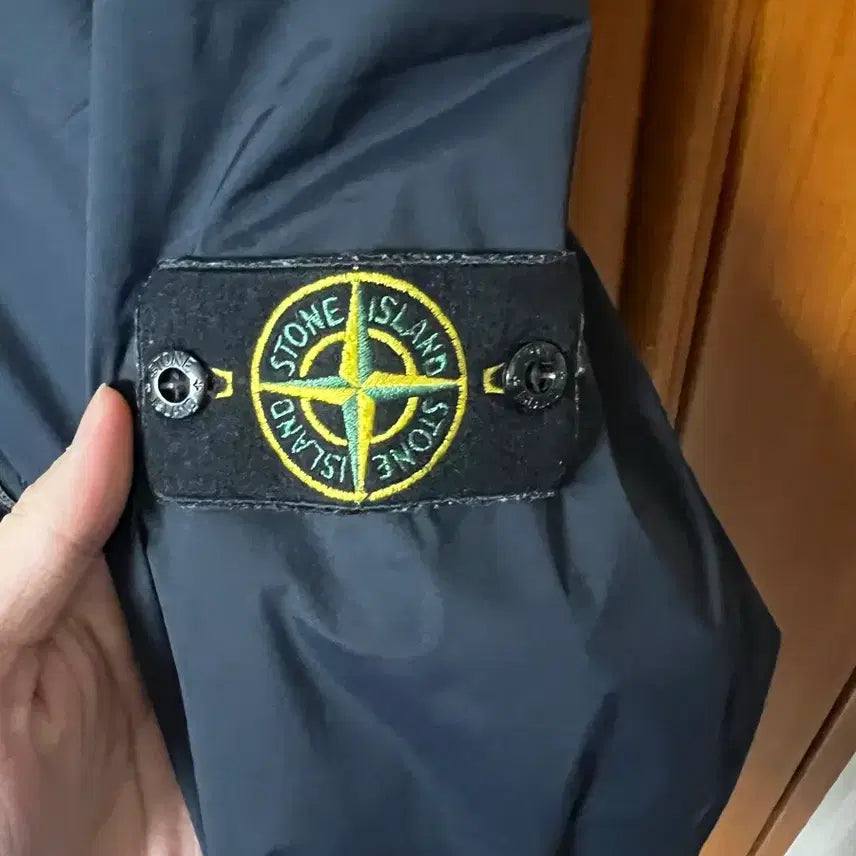 [BUNJANG] Stone Island Skin Touch Nylon TC Windbreaker Jacket (Size M) / 스톤아일랜드 스킨터치 나일론 TC