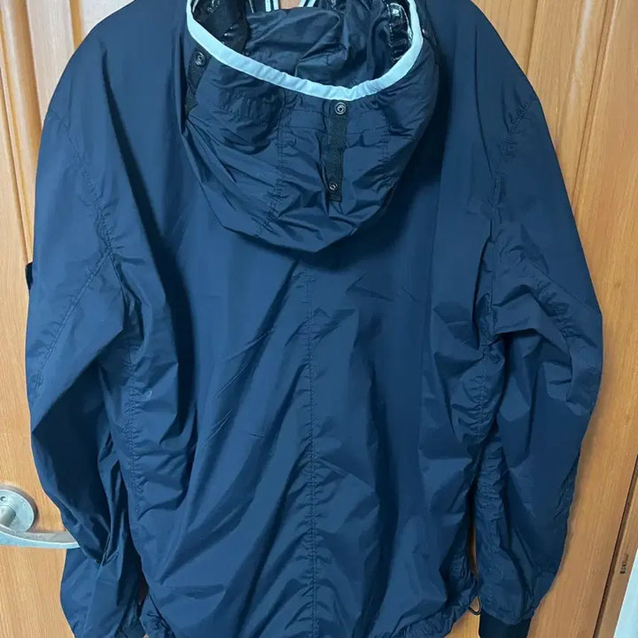 [BUNJANG] Stone Island Skin Touch Nylon TC Windbreaker Jacket (Size M) / 스톤아일랜드 스킨터치 나일론 TC