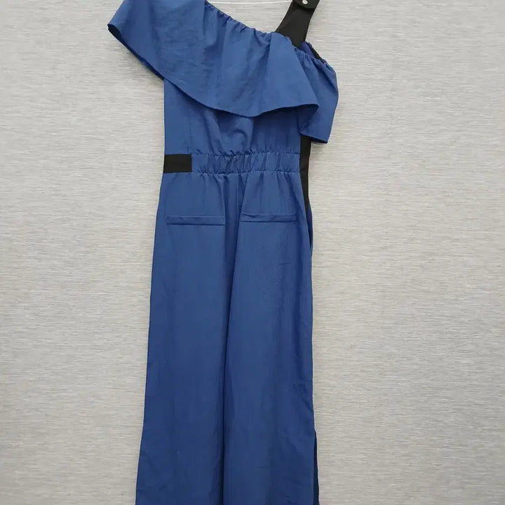 [BUNJANG] It MICHAA Asymmetrical Shoulder Jumpsuit / 4455 잇미샤 언발 숄더 점프슈트 S